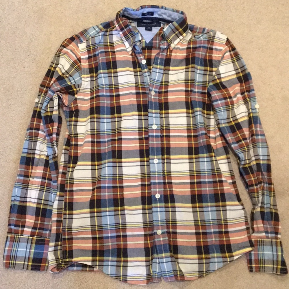 Tommy Hilfiger plaid button down shirt